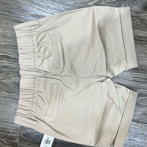 Boys Bermuda khaki shorts - Picture 3 of 3